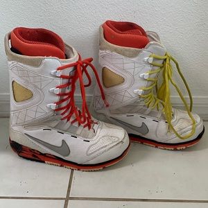 Nike Air Ski/Snow Boots